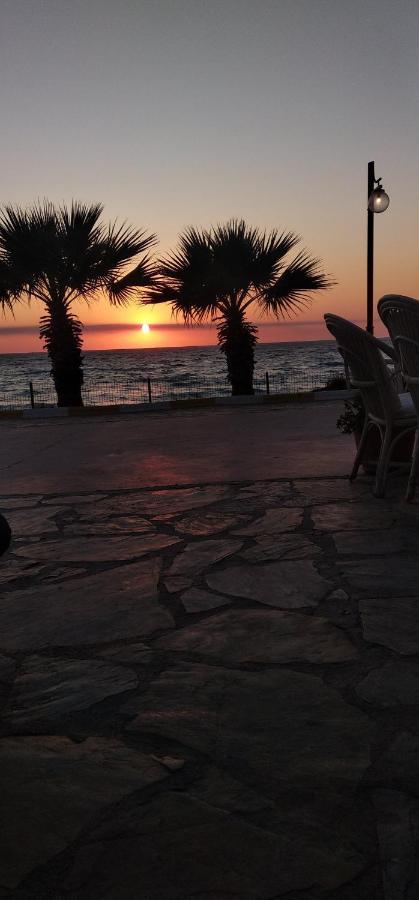 Ladies Beach Hotel كوشاداسيه المظهر الخارجي الصورة