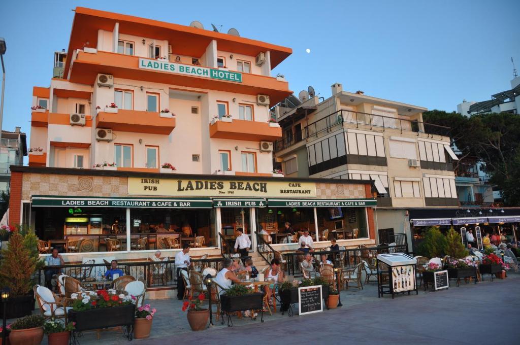 Ladies Beach Hotel كوشاداسيه المظهر الخارجي الصورة